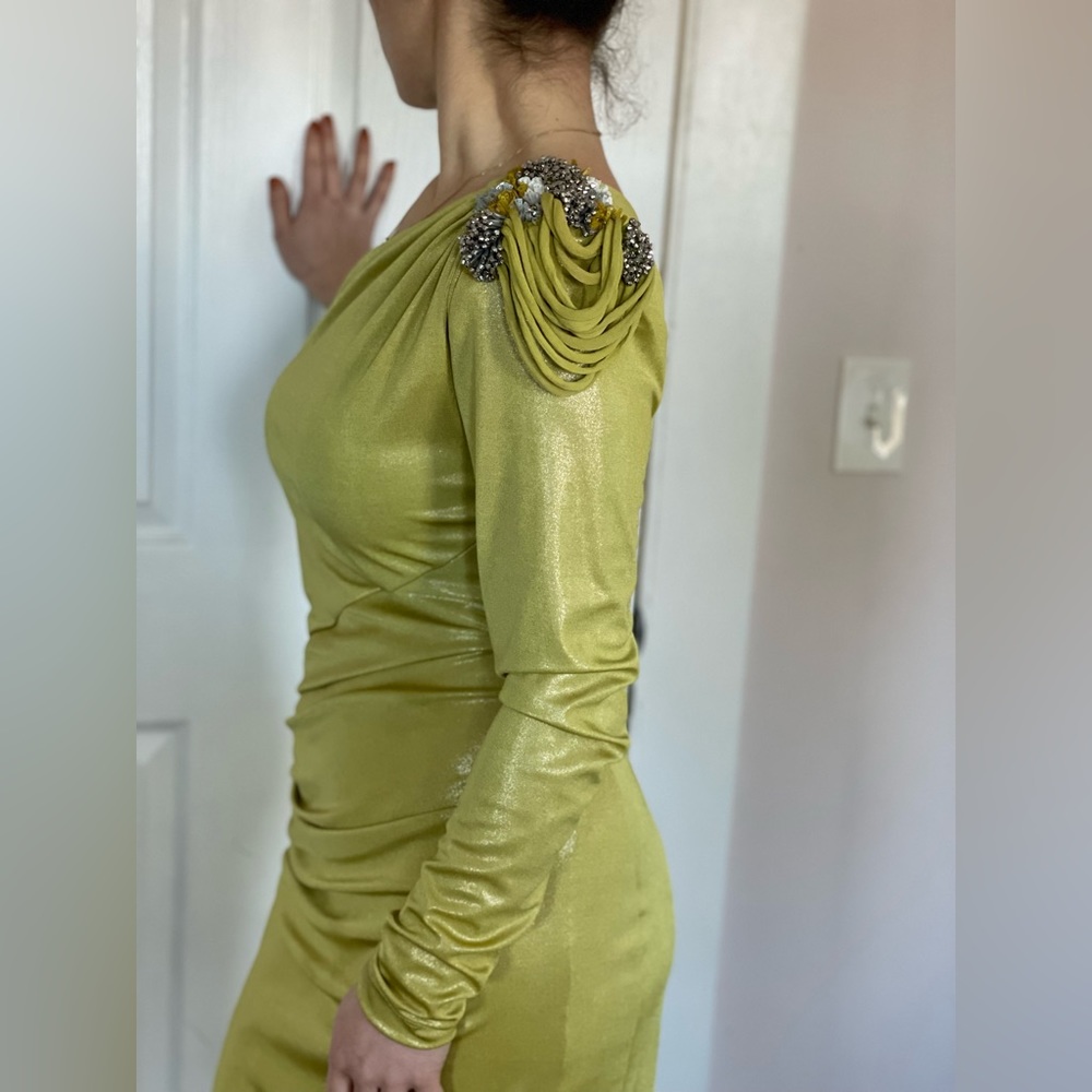 Dress - Picture 3 of 6